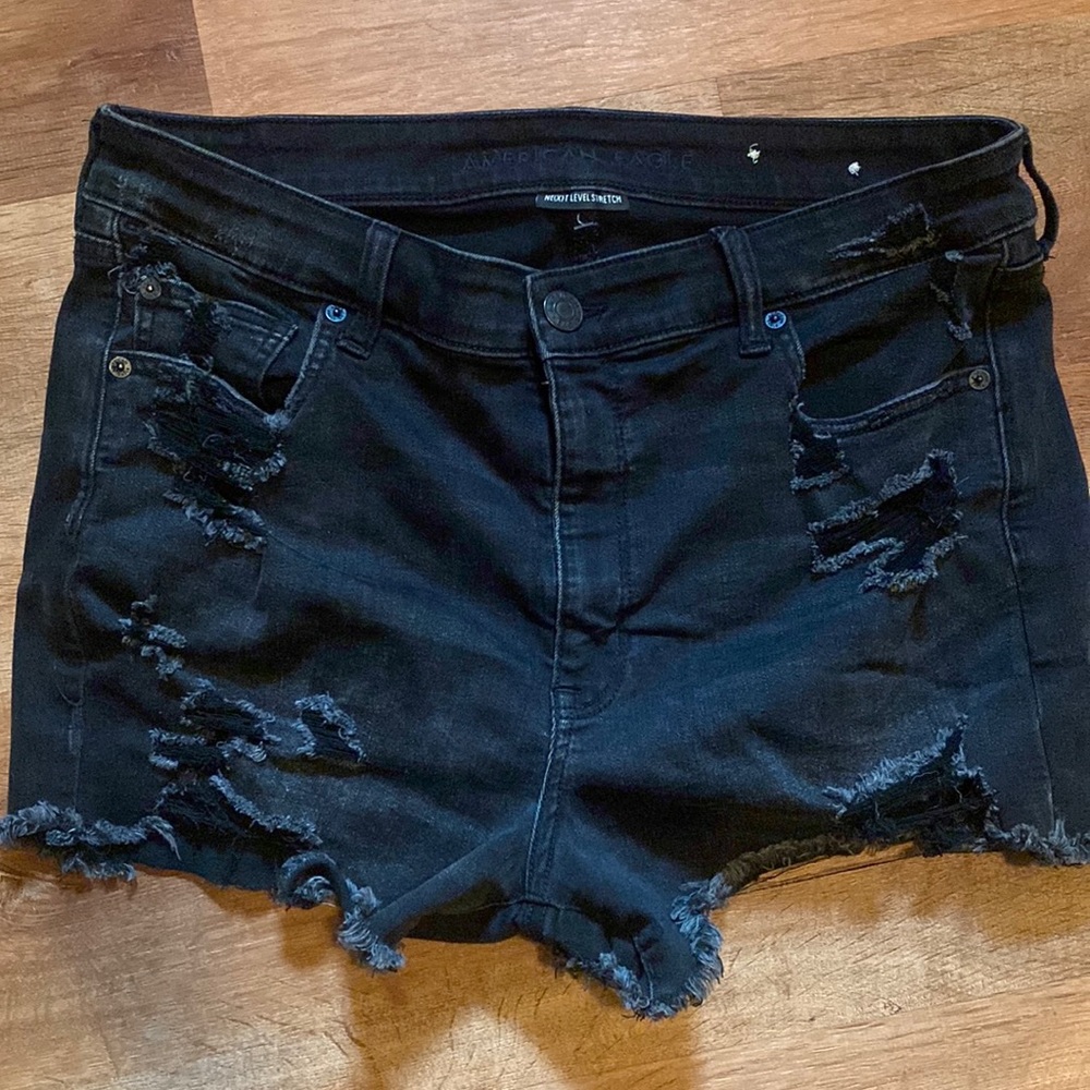 American Eagle distressed next level stretch Hi Rise Shortie